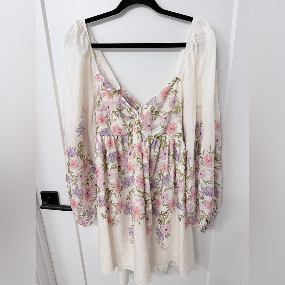 NWT Express Cream and Pink Floral Long Sleeve Dress - Picture 6 of 8